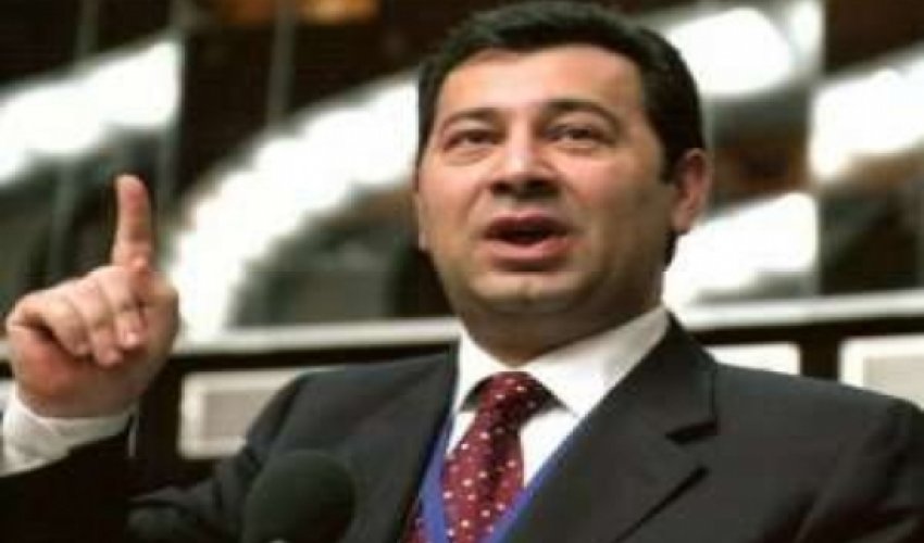 Səməd Seyidov Avropa Şurasını ittiham etdi Səməd Seyidov Avropa Şurasını ittiham etdi