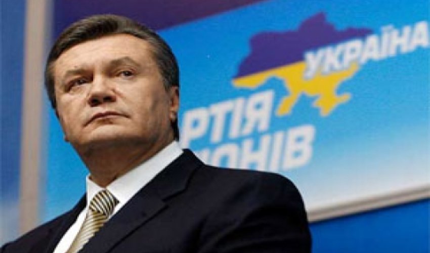 Viktor Yanukoviç Ukrayna xalqına müraciət etdi