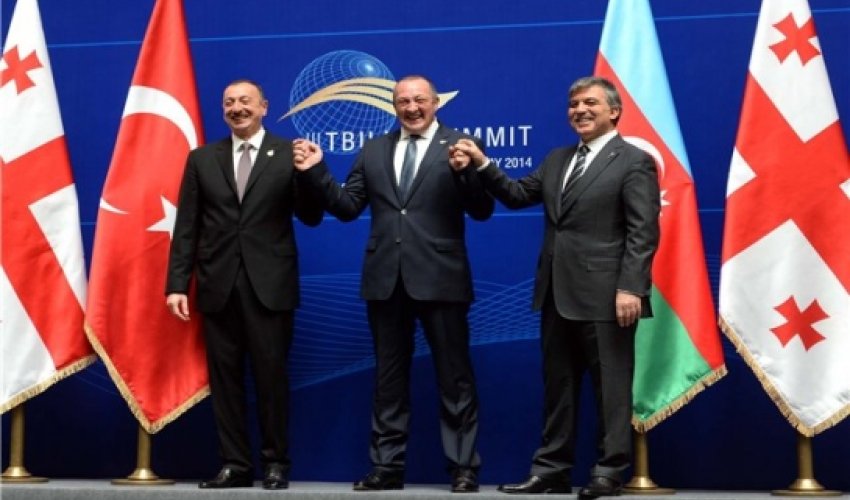 Üç prezidentin Tiflis görüşündə mühüm bəyanatlar Üç prezidentin Tiflis görüşündə mühüm bəyanatlar