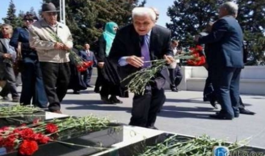 Şəhidlər Xiyabanında Ermənistan bayrağı ilə bağlı qarşıdurma Şəhidlər Xiyabanında Ermənistan bayrağı ilə bağlı qarşıdurma