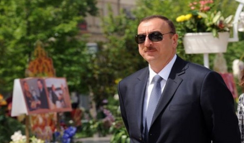 İlham Əliyev Gül bayramına qatıldı