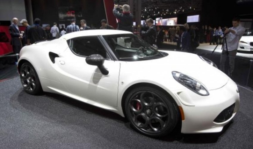 Fiat Chrysler's lofty target for Alfa Romeo unrealistic: experts Fiat Chrysler's lofty target for Alfa Romeo unrealistic: experts