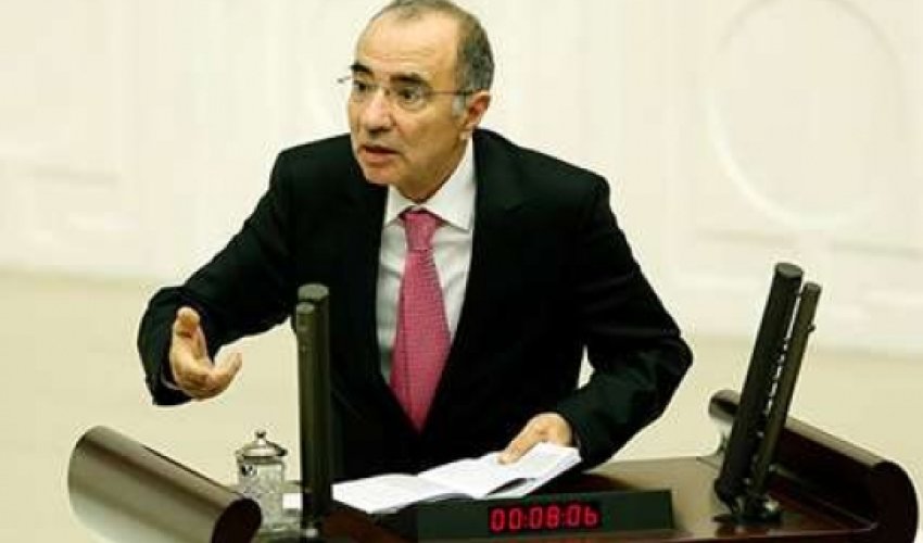 Millət vəkili infarkt keçirib öldü