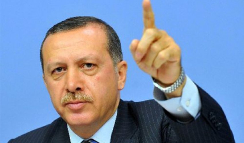 Ərdoğandan daha bir qalmaqallı görüntü - VİDEO Ərdoğandan daha bir qalmaqallı görüntü - VİDEO