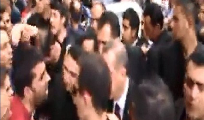 Ərdoğan: “Baş naziri fitə basarsansa silləni yeyərsən” - VİDEO Ərdoğan: “Baş naziri fitə basarsansa silləni yeyərsən” - VİDEO