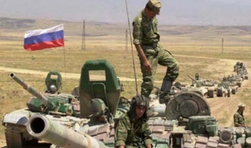 Ordu sərhəddən geri çəkildi