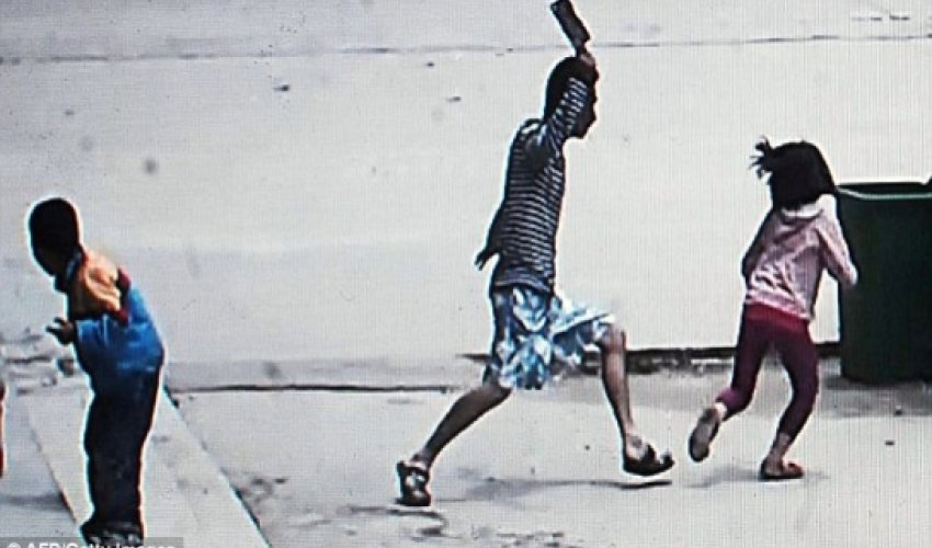 Madman injured eight children as he rampaged - VIDEO Madman injured eight children as he rampaged - VIDEO