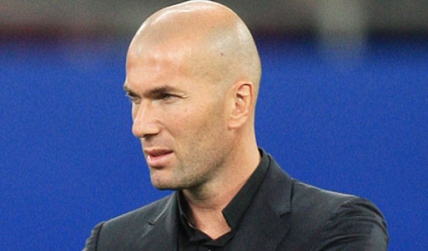 Zidan "Real"da Ançelottini əvəzləyə bilər
