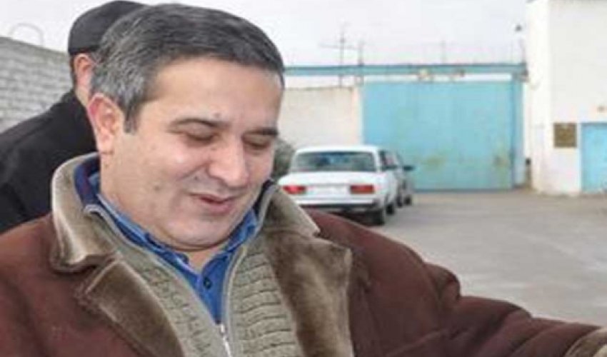 Azərbaycanda jurnalist ikinci dəfə əfv olundu