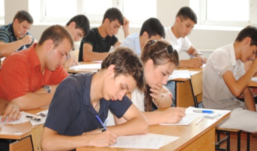 Ali təhsil ocaqları niyə savadlı tələbə yetişdirmir? - ARAŞDIRMA