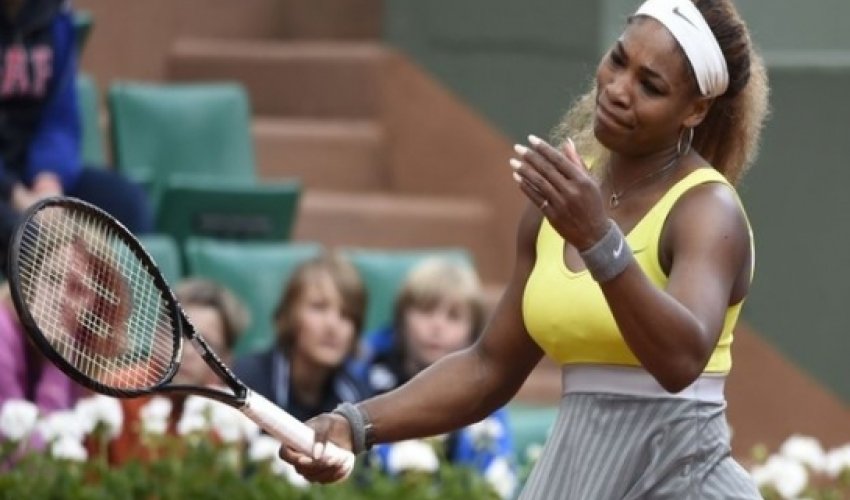 Serena Williams knocked out of French Open in second round