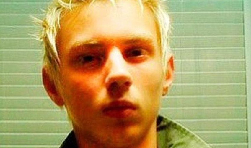 Голубоглазый блондин сделал из себя азиата -ФОТО Голубоглазый блондин сделал из себя азиата -ФОТО