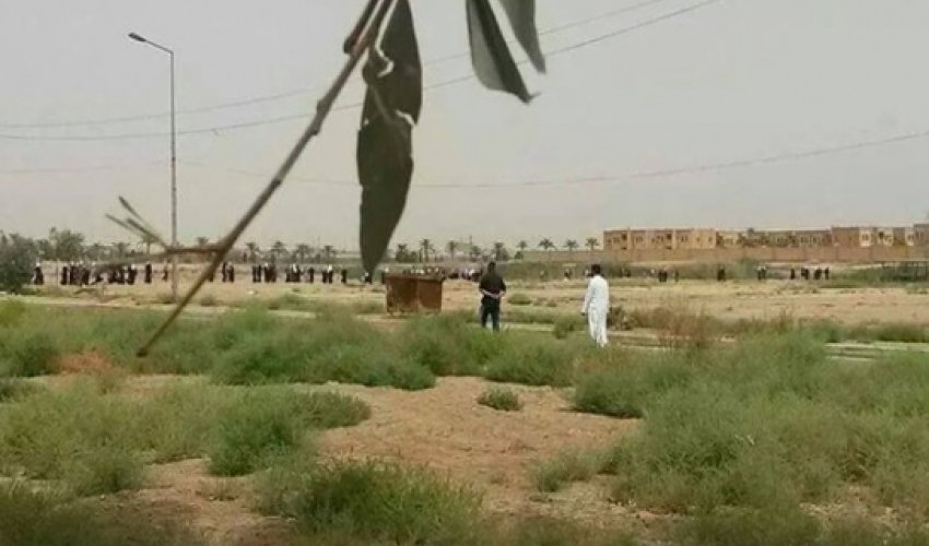 Hostages seized as Iraq militants storm Ramadi university