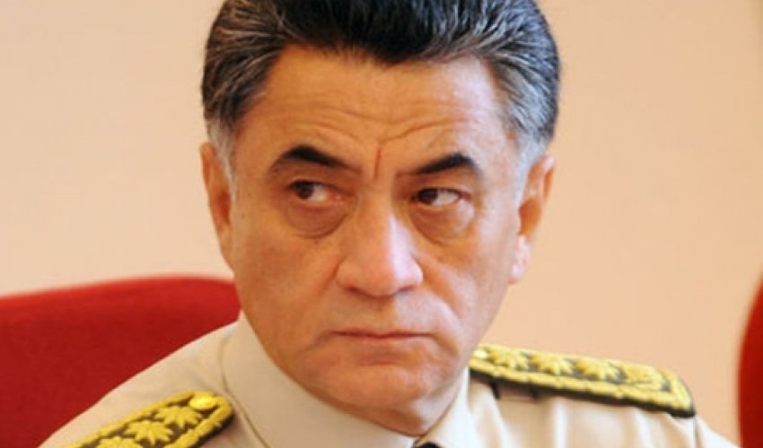 Рамиль Усубов ошибок не прощает: Уволен Надир Пириев Рамиль Усубов ошибок не прощает: Уволен Надир Пириев