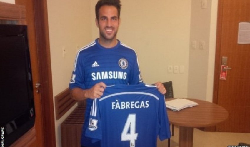 Cesc Fabregas: Chelsea sign ex-Arsenal midfielder from Barcelona