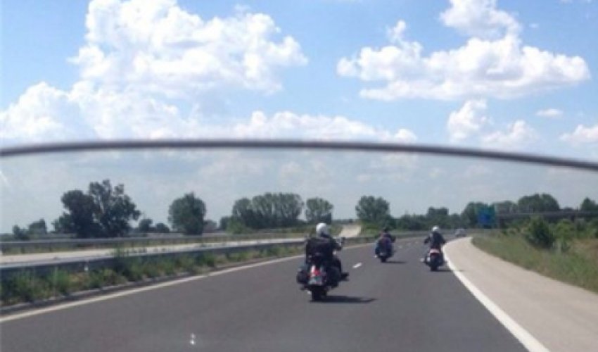 Böyük paradın önündəyik