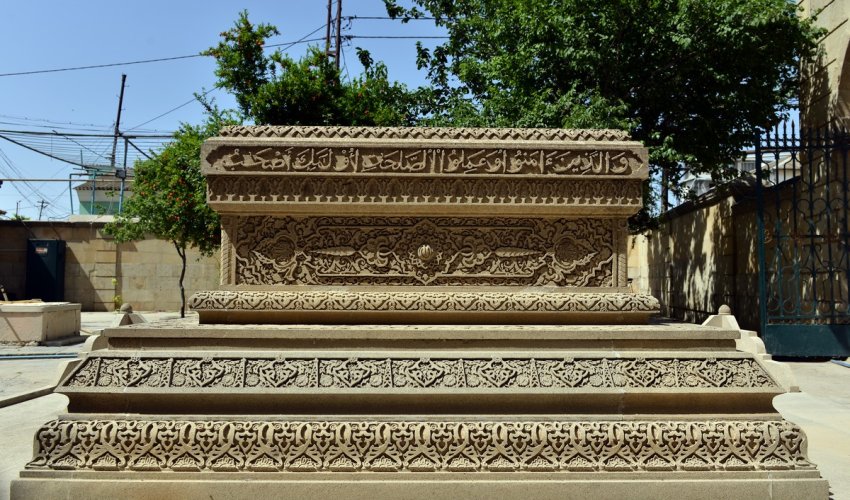 Tomb of Azeri oil baron Murtuza Mukhtarov - PHOTO Tomb of Azeri oil baron Murtuza Mukhtarov - PHOTO