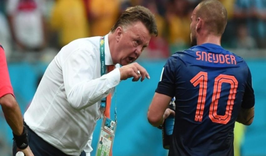 Van Gaal accuses FIFA of dirty 'tricks'