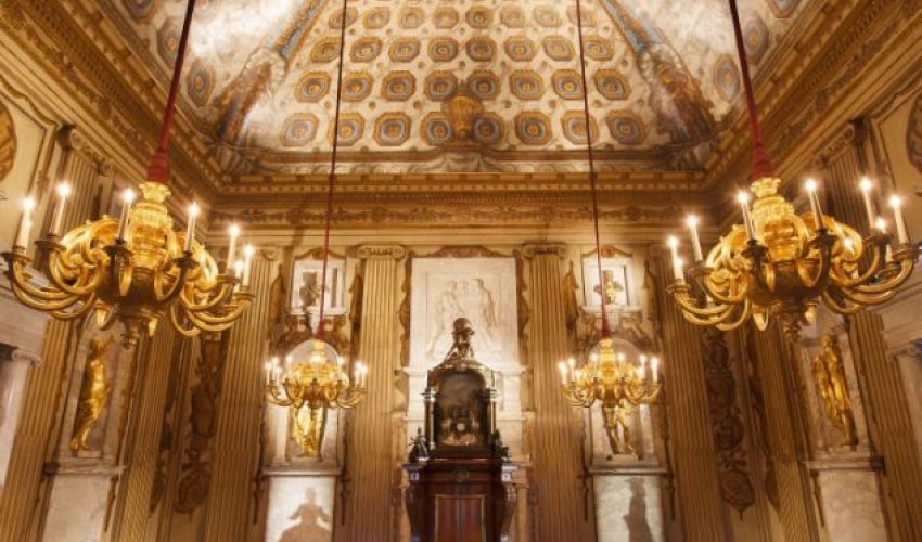Your bill to refurbish Kate's palace is now £4 million- PHOTO Your bill to refurbish Kate's palace is now £4 million- PHOTO