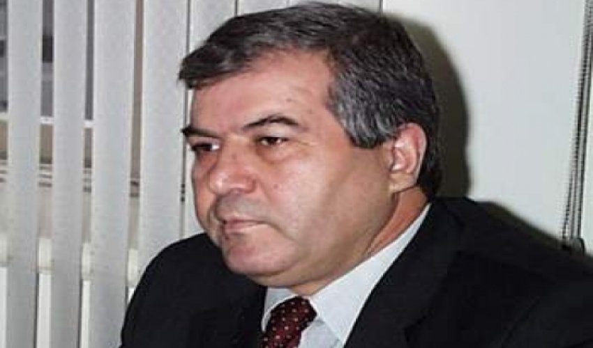 Sabir Rüstəmxanlı İran səfirinin üzr istəməsini tələb etdi Sabir Rüstəmxanlı İran səfirinin üzr istəməsini tələb etdi