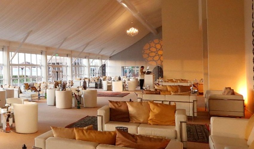 The Middle East's glitziest tent feasts - PHOTO The Middle East's glitziest tent feasts - PHOTO
