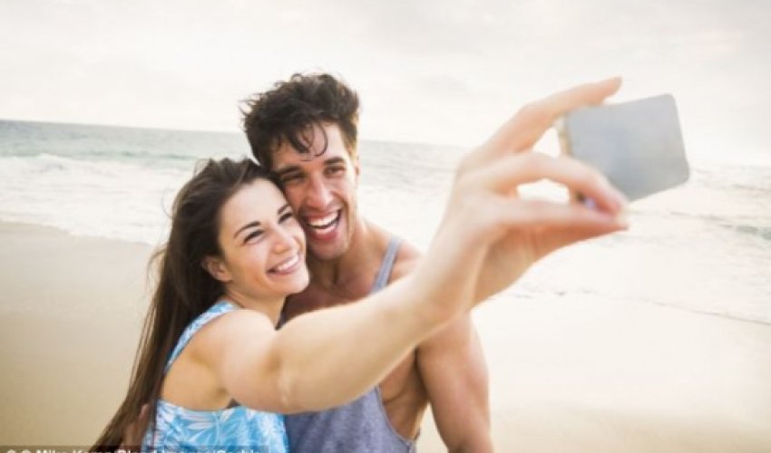 What a 'relfie' reveals about your relationship What a 'relfie' reveals about your relationship
