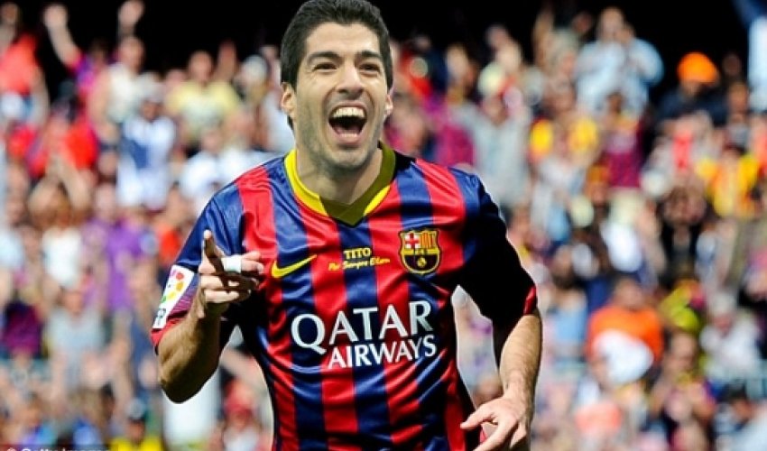 Suarez subject of £72m CASH BID by Barcelona