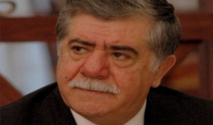 Abbas Abbasov Jirinovskini məhkəməyə verəcək Abbas Abbasov Jirinovskini məhkəməyə verəcək