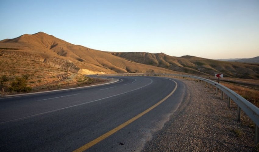 Azərbaycanda yeni avtomobil yolu istifadəyə verilib