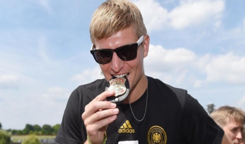 Real Madrid sign Toni Kroos from Bayern Munich