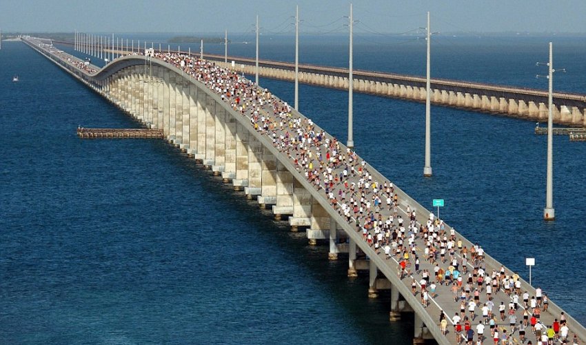 The world's most awe-inspiring stretches of asphalt - PHOTO The world's most awe-inspiring stretches of asphalt - PHOTO