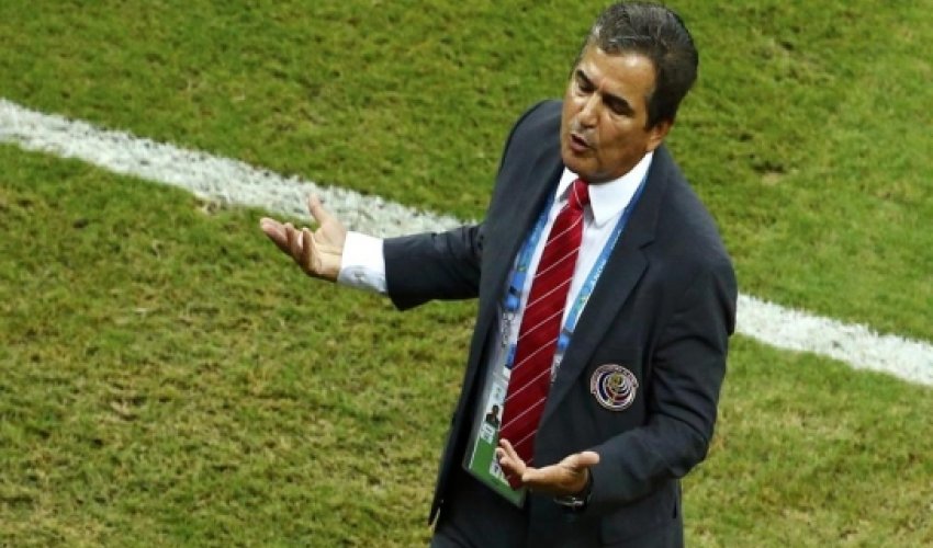 Coach Pinto quits World Cup quarter-finalists Costa Rica