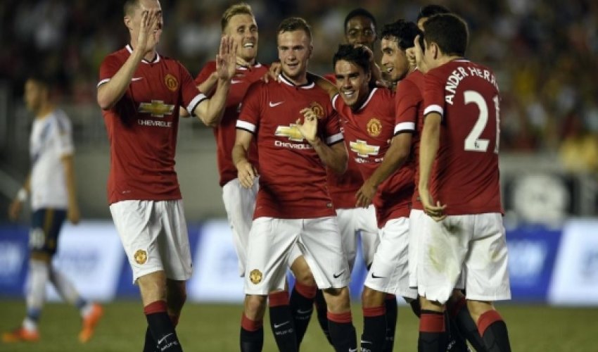 United net seven to see off LA Galaxy in Van Gaal debut