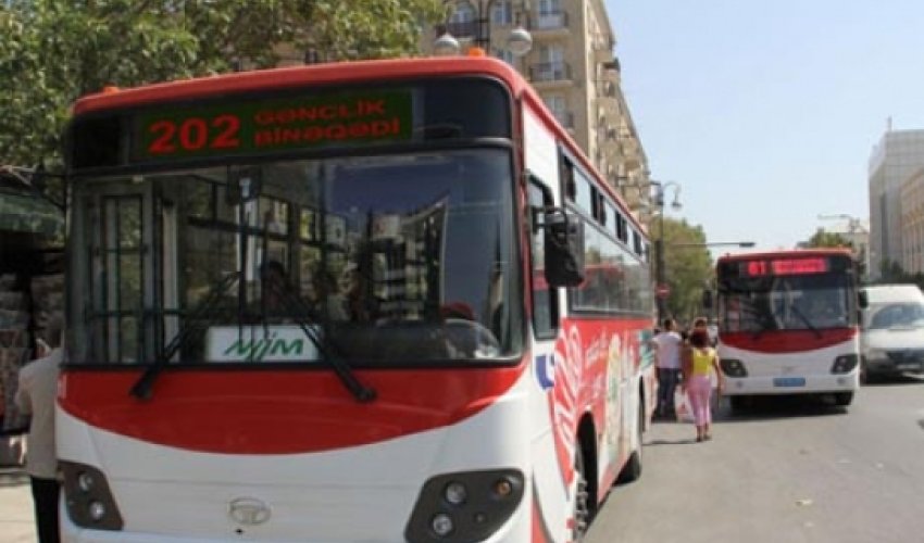 Bakıya kondisionerli avtobuslar gətirilir - VİDEO Bakıya kondisionerli avtobuslar gətirilir - VİDEO