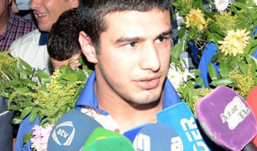 Erməniləri diz çökdürən igidlərimiz Vətənə döndü - FOTO