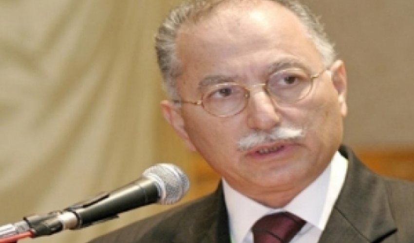 İhsanoğlu seçkidə Ərdoğanı ötdü - Azərbaycanda İhsanoğlu seçkidə Ərdoğanı ötdü - Azərbaycanda