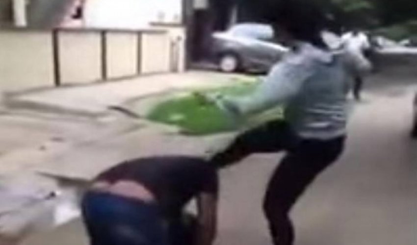 Man sexually harasses woman, woman chases man down and gets her revenge - VIDEO
