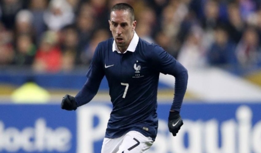 Ribery announces international retirement