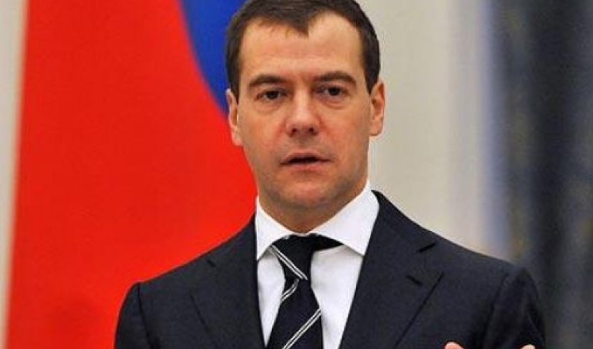 Dmitri Medvedev Krıma səfər etdi Dmitri Medvedev Krıma səfər etdi