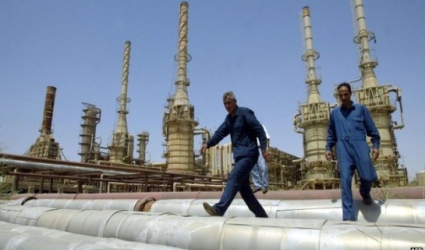 Iraq forces defeat militant push to take oil refinery Iraq forces defeat militant push to take oil refinery