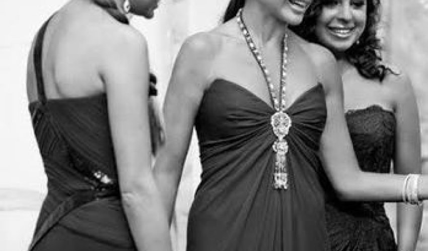 Qızları Mehriban Əliyevanı belə təbrik etdilər - FOTOLAR