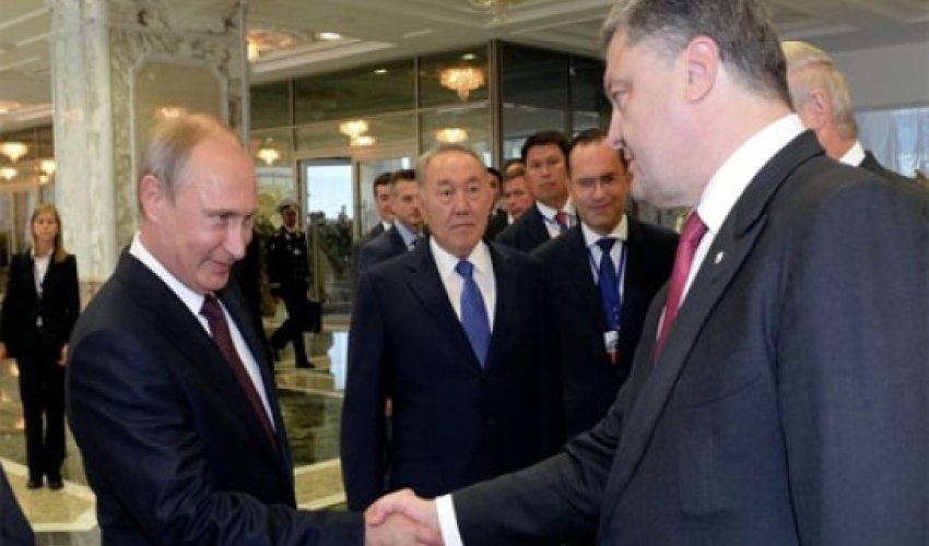 Putin Ukrayna prezidenti ilə görüşünə münasibət bildirib