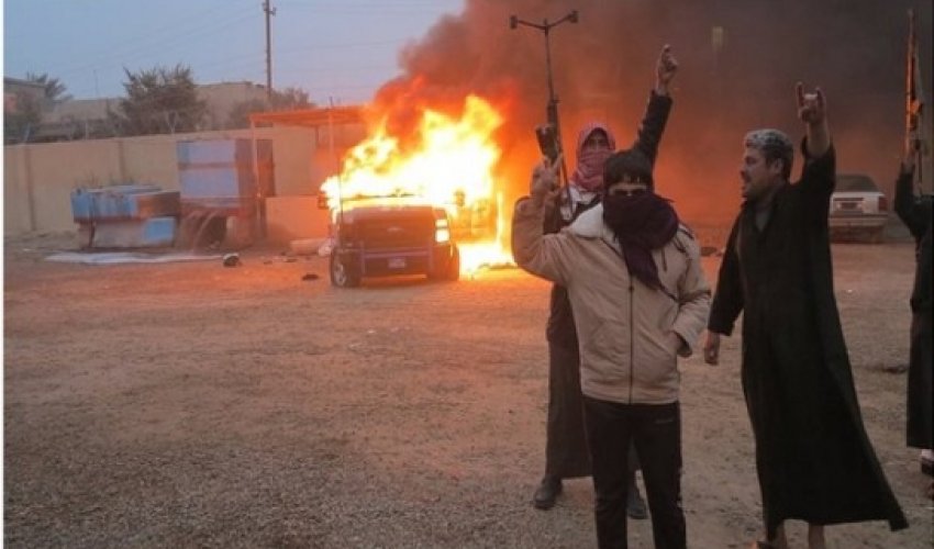 Iraq crisis: Sunni rebels 'ready to turn on Islamic State' Iraq crisis: Sunni rebels 'ready to turn on Islamic State'