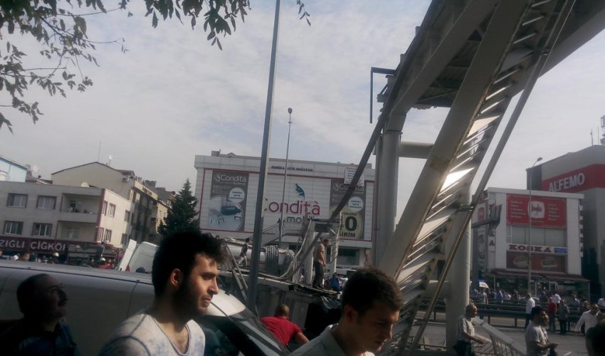 Körpü ucdu, ölən var - FOTOLAR