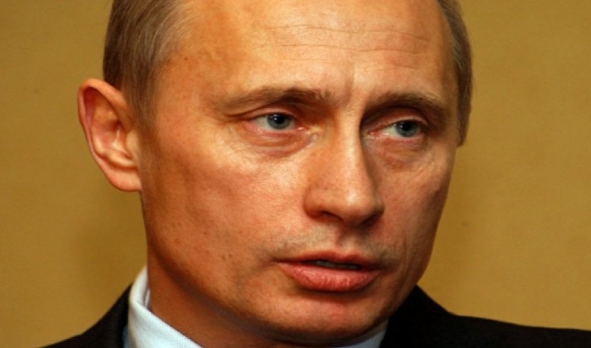 Putini belə ağlatdılar - VİDEO