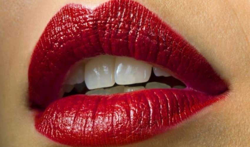 How the colour red warps the mind How the colour red warps the mind