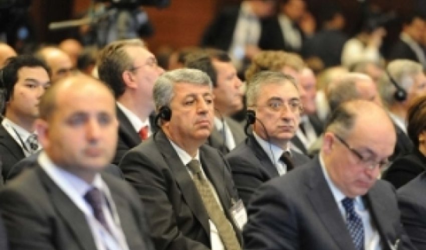 Bakıda neft-qaz emalı forumu