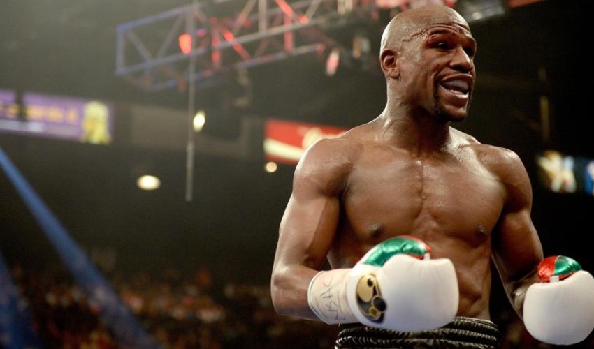 Mayweather accused of 'battering, blackmailing and threatening to shoot' ex - PHOTO