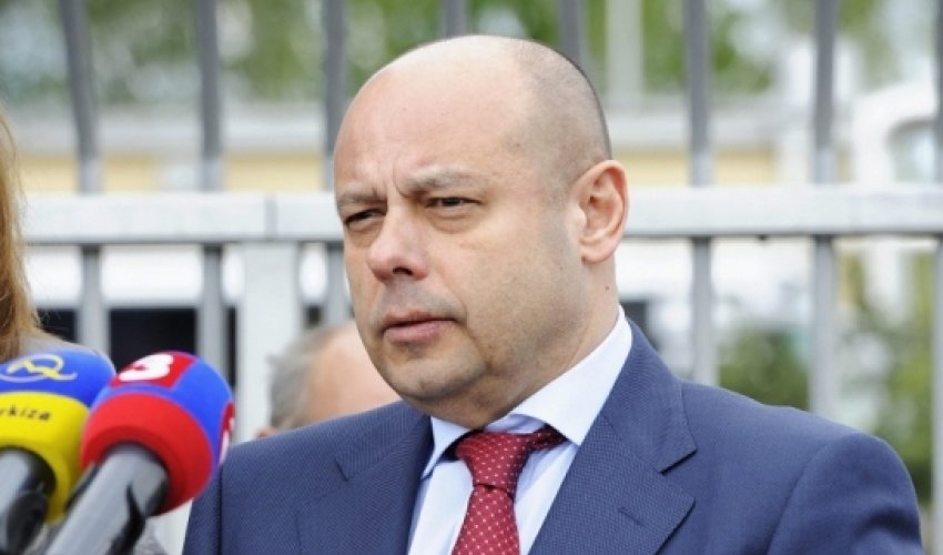 Baku, Kiev mull Azeri oil supplies to Ukrainian refineries