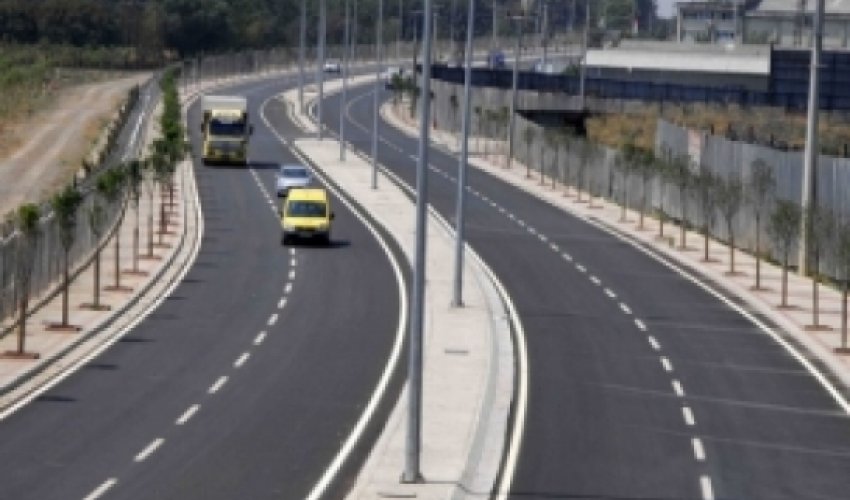 Sürücülərin nəzərinə: Bu yolla getməyin Sürücülərin nəzərinə: Bu yolla getməyin